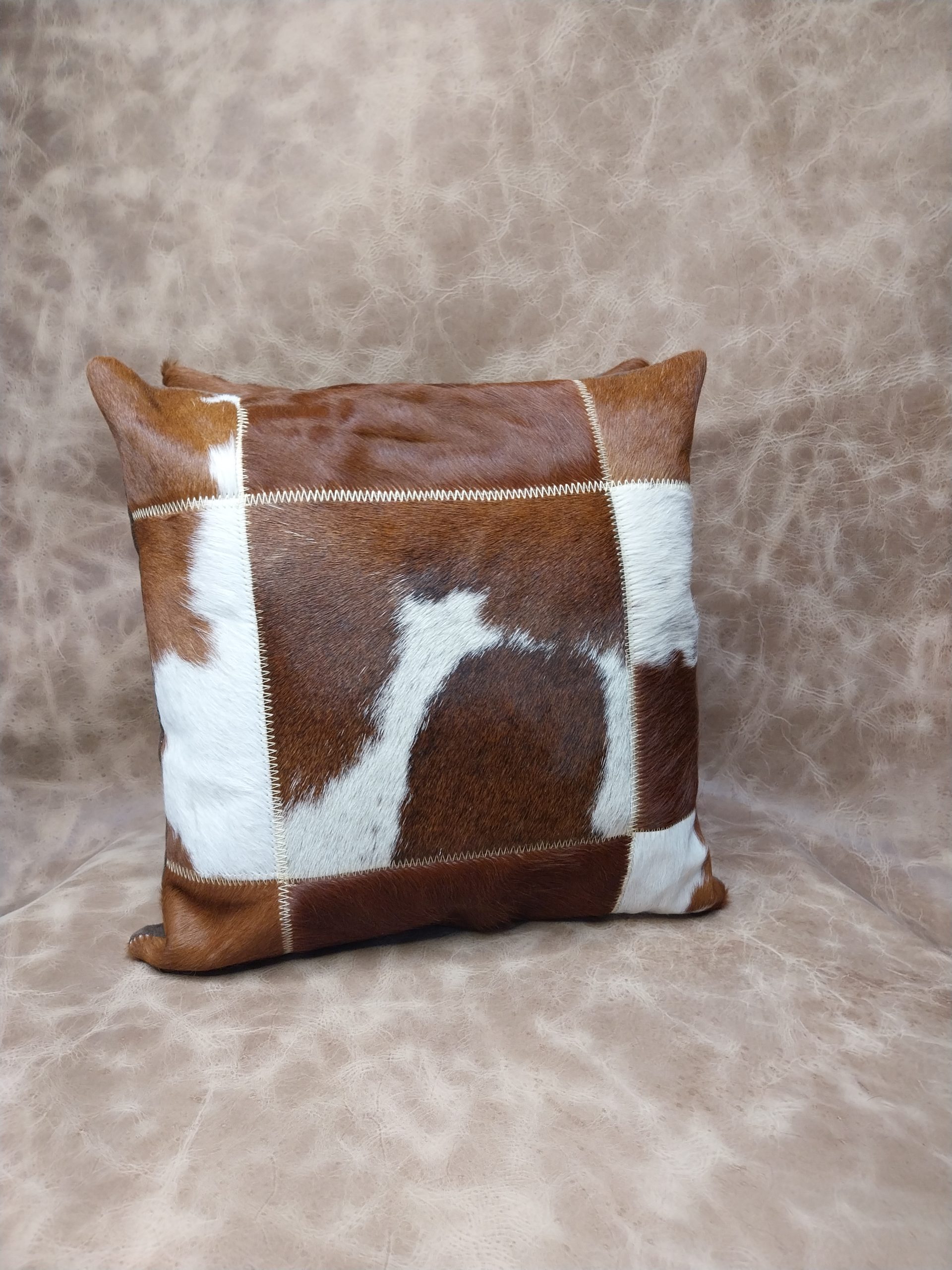 funda cojín cuero con pelo 40x40 cm aprox.