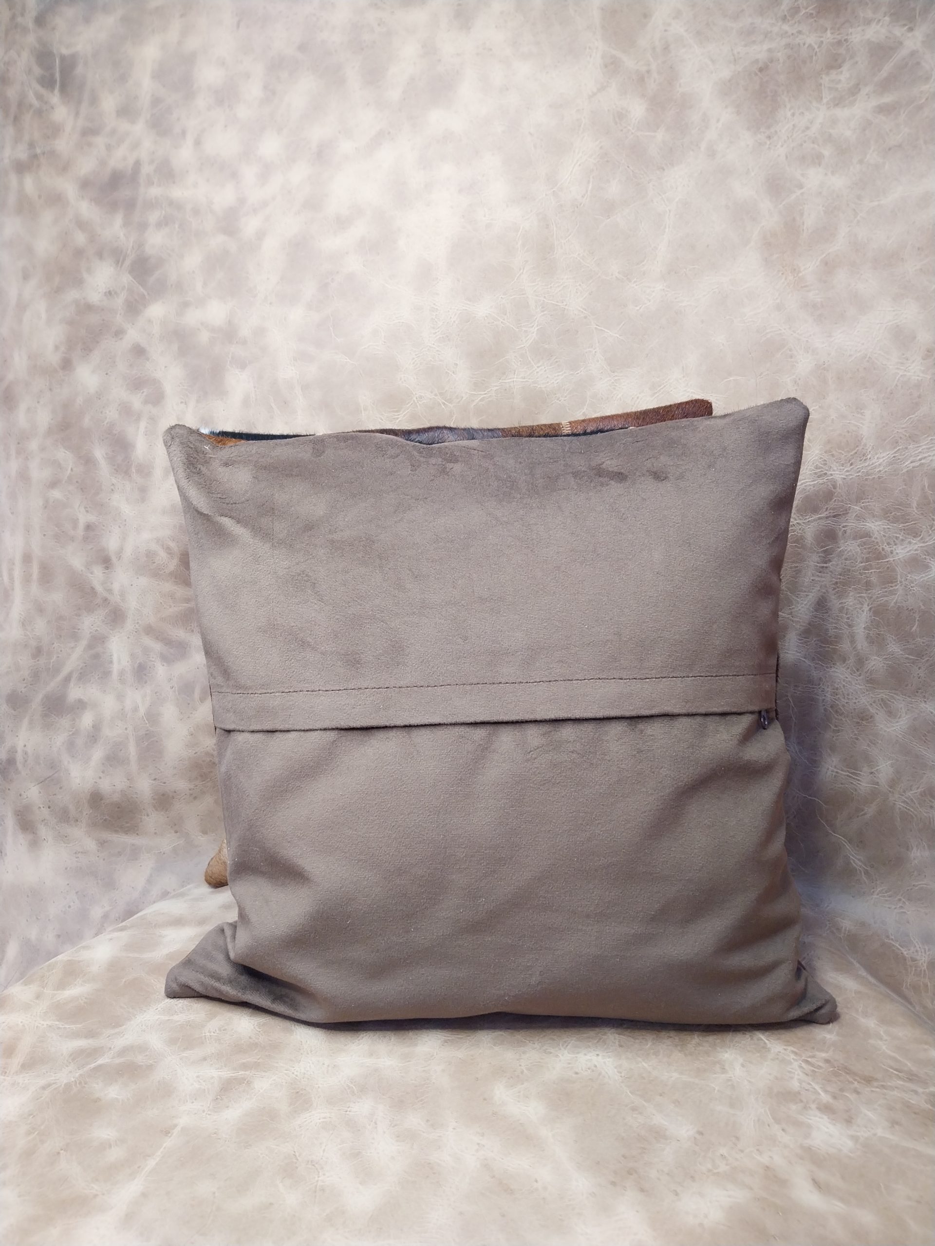 Funda cojín 45x45 cm aprox cuero vacuno - Imagen 3
