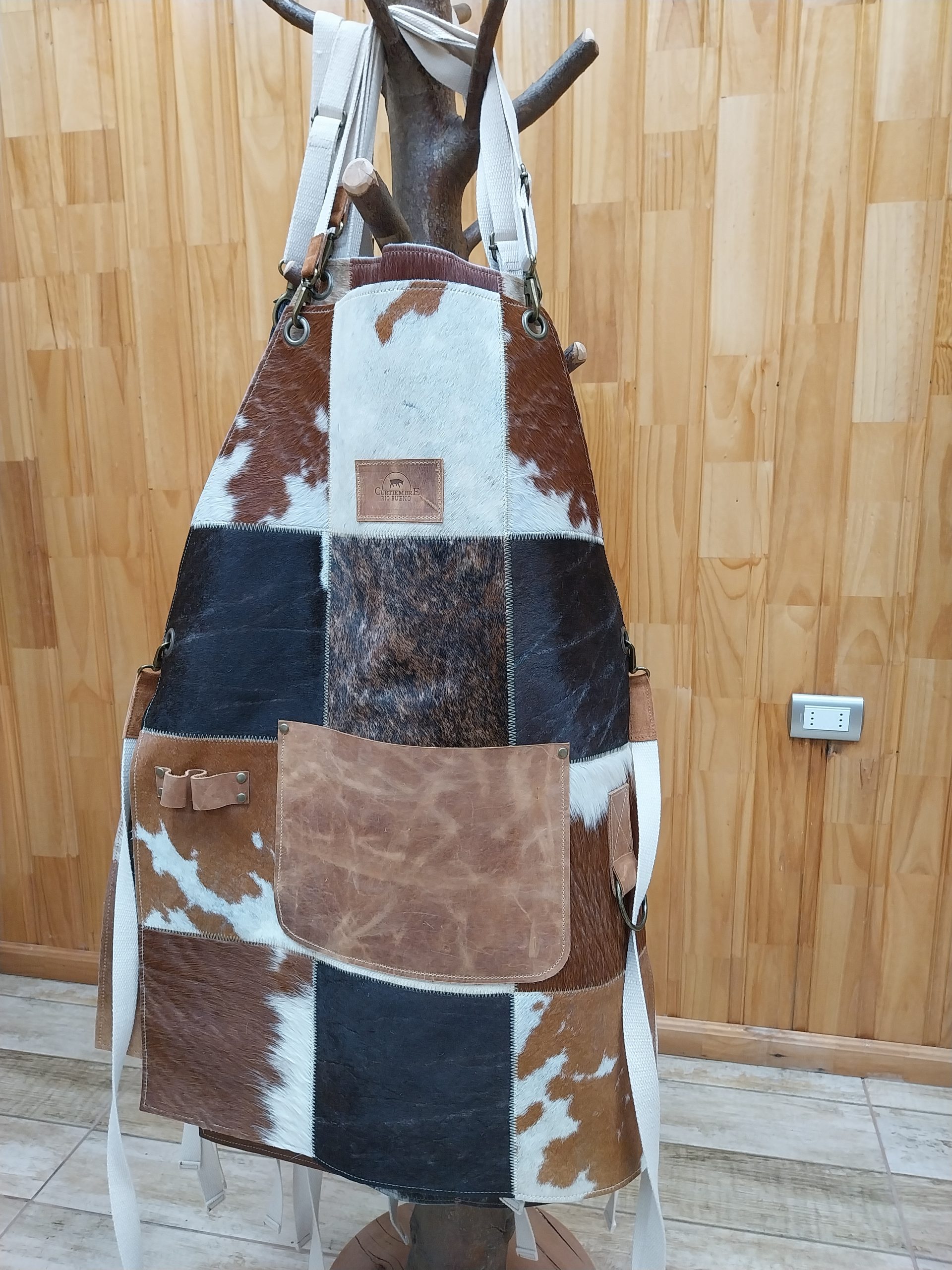 Pechera en cuero de vacuno - Image 2