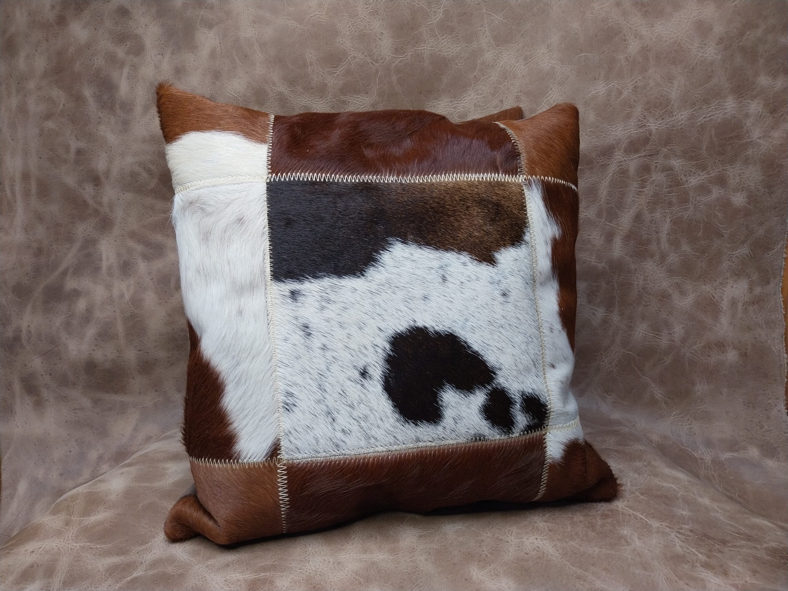 funda cojín cuero con pelo 40x40 cm aprox.