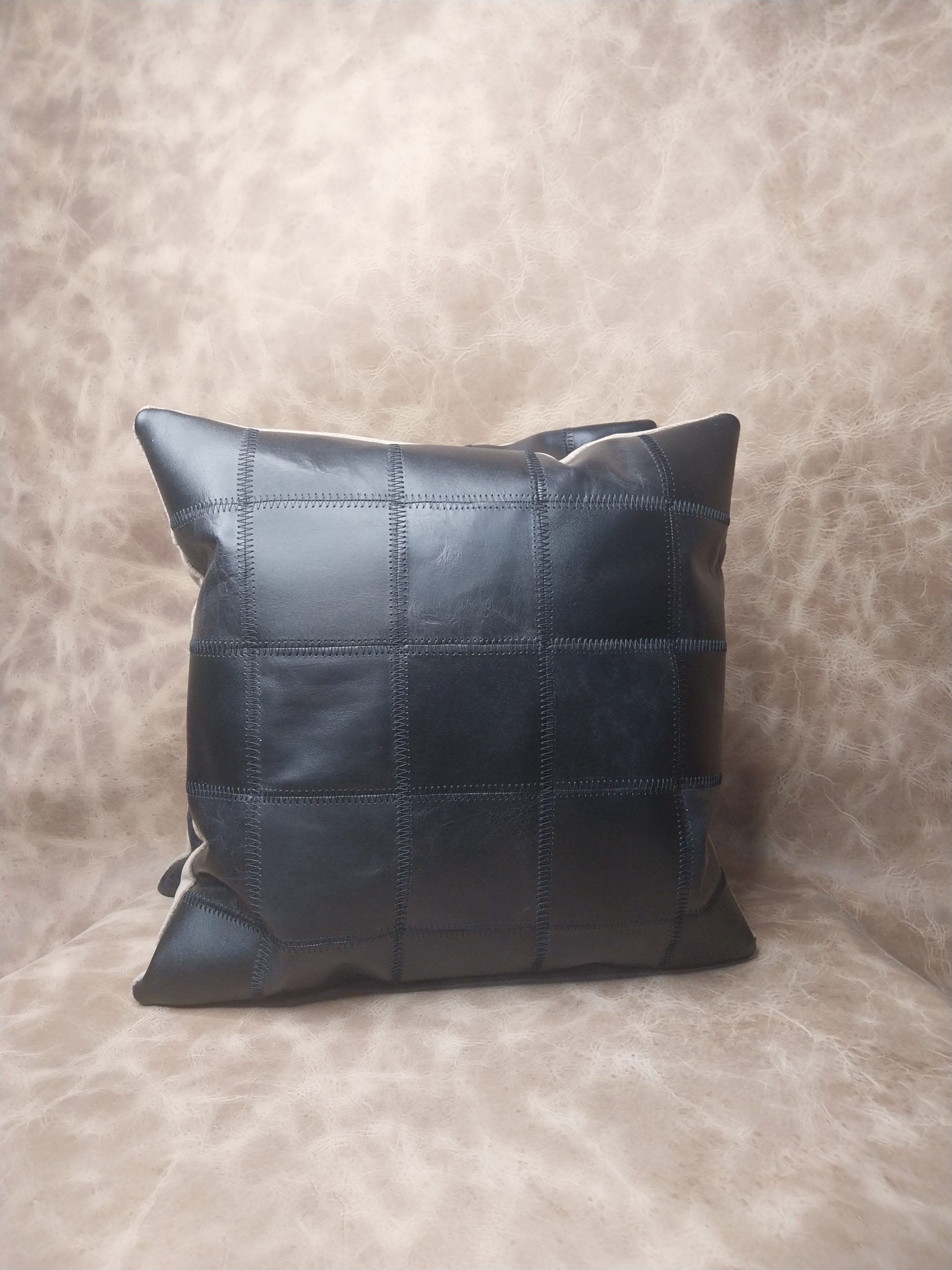 funda cojín cuero 40x40 cm aprox.