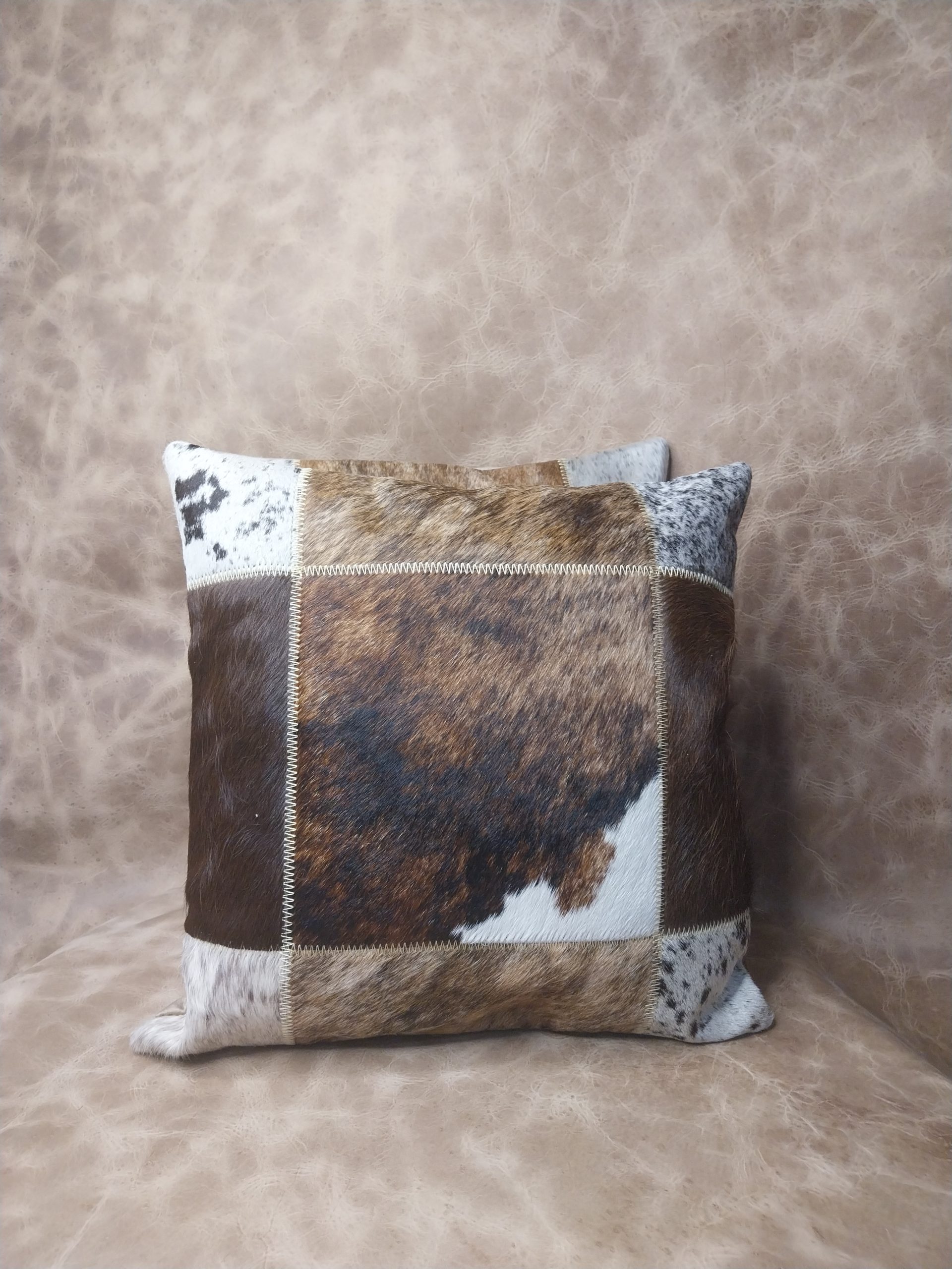 funda cojín cuero con pelo 40x40 cm aprox.